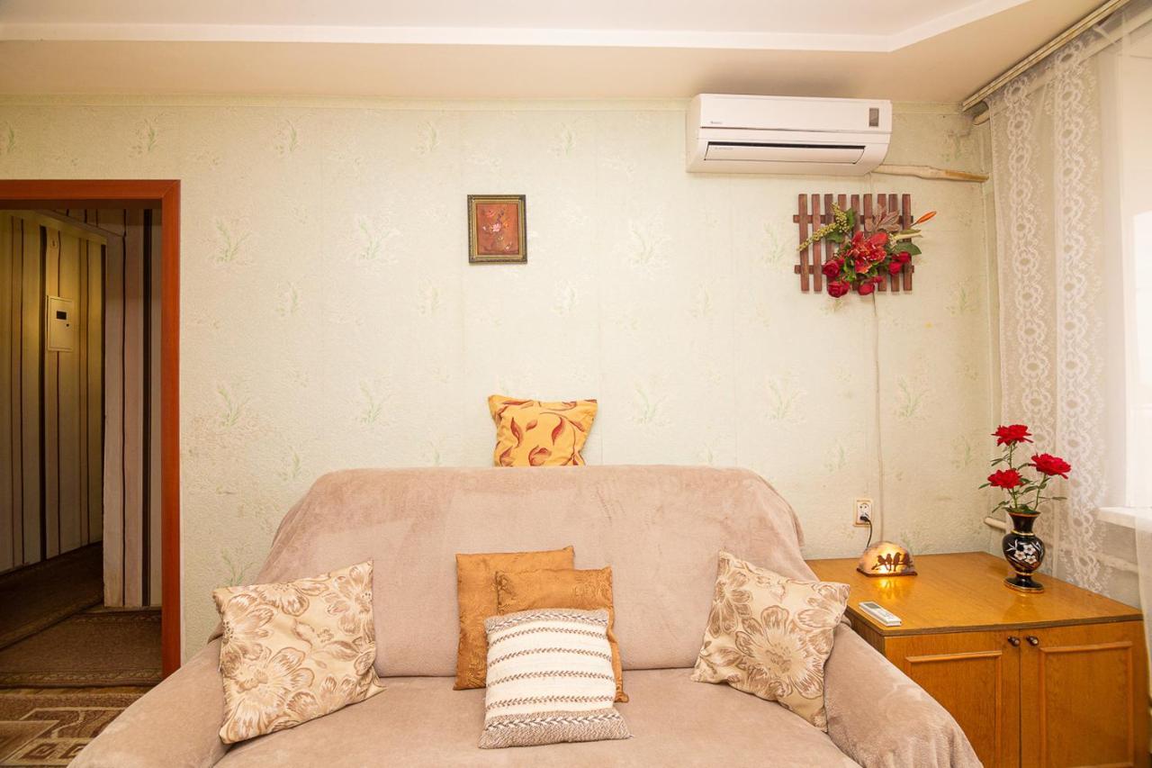 Comfortable Apartments On Hrushevskogo Street Near 16 City Hospital 드네프로페트로프스크 외부 사진